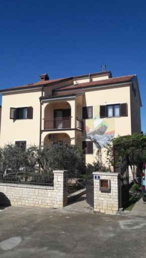  Apartments Mirela  Пореч